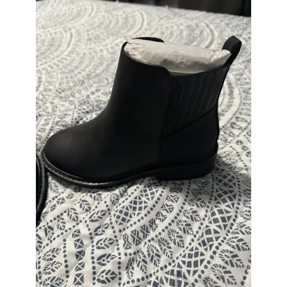 New In Box Nordstrom Girls Chelsea Boots Size 13 Black Pull On Ankle Kids